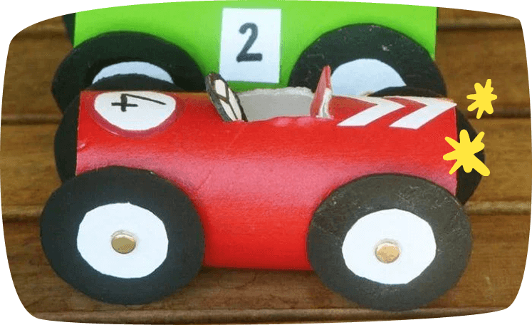 Manualidades con tubos de cartón carritos